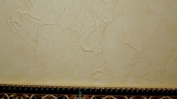 Interior Design. Decorative plaster on the wall. — Stock Video