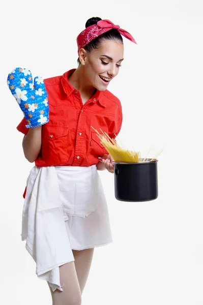 Dziewczyna w kuchni — Zdjęcie stockowe
