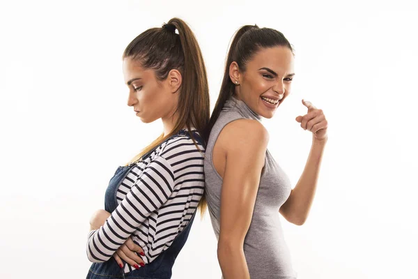 Two girls having a fight — Stock Photo, Image