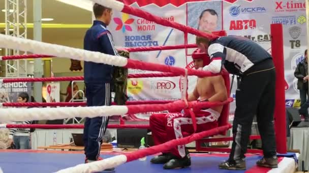 NOVOSIBIRSK, RUSSIA - October 15,2016: the tournament in kickboxing in the ring — Stock video