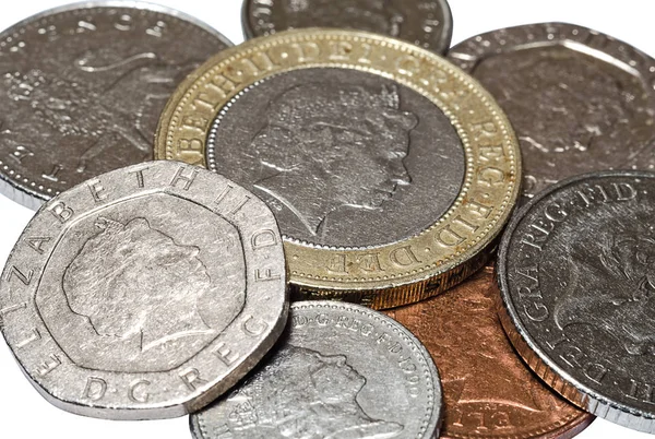 Hromadu britských mincí — Stock fotografie