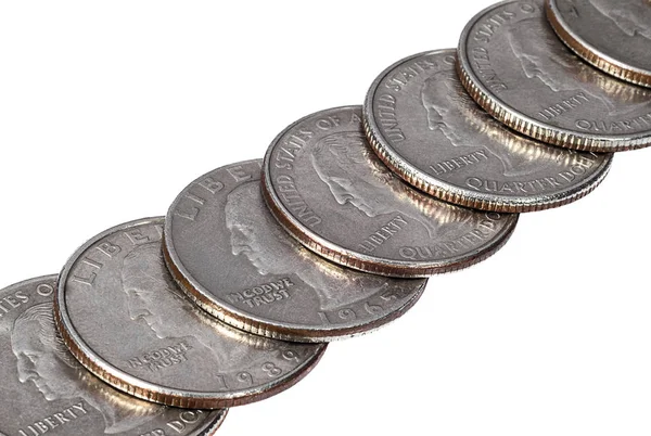 Рядок Чверті Доларових Монет Білому Тлі — стокове фото