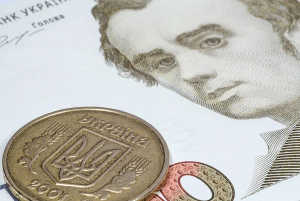 Украинская Монета Банкноте Сто Гривен Крупным Планом — стоковое фото