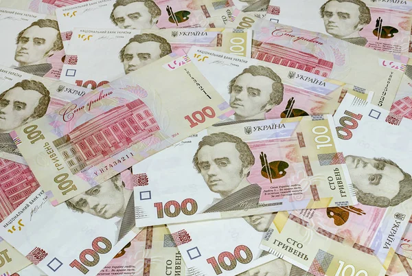 Yüz Ukraynalı Hryvnia Banknotların Arka Plan — Stok fotoğraf