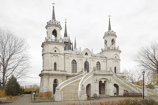 Igreja neogótica russa velha — Fotografia de Stock