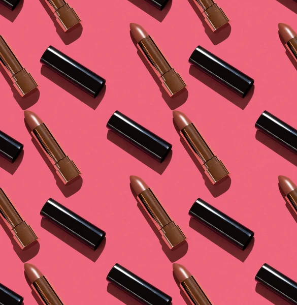 Seamless Pattern Nude Bullet Lipsticks Golden Black Component Pink Paper — ストック写真