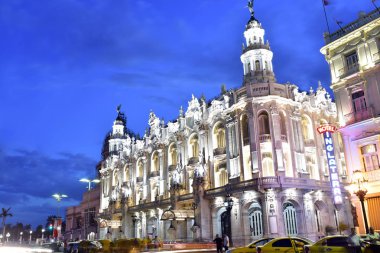 Hotel Inglaterra ve Ulusal Tiyatro