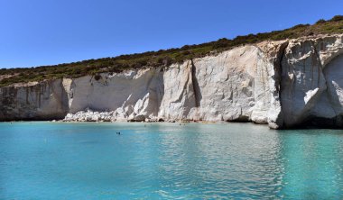 Kaya oluşumları ve deniz mağaraları, Kleftiko kıyı Milos, Yunanistan