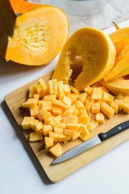 doğranmış dilimlenmiş kabak