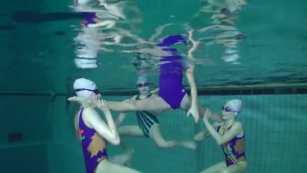 Underwater view of Synchronized Swimming. — Stock Video