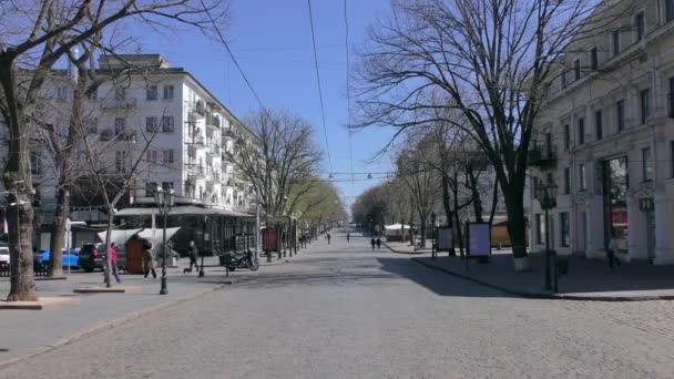 Odessa şehrinde karantina (Ukrayna). — Stok video