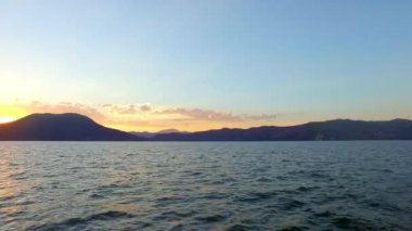 Atardecer en el lago de Valle de Bravo