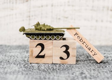 Tahta takvimde 23 Şubat tarihi. Erkekler günü. Anavatan Savunma Günü.