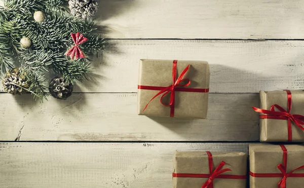 Noel hediyeler ile kompozisyon. En iyi görünüm ve kopya alanı