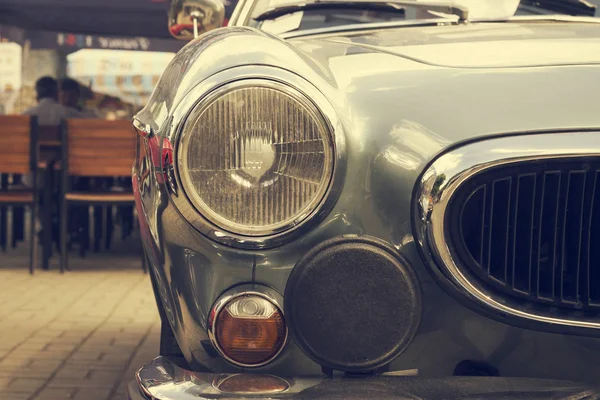 Headlights of an old vintage car. — Stock Photo, Image