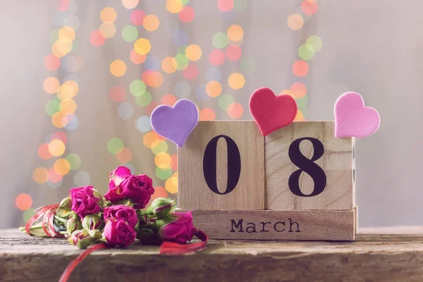 8 maart, houten kalender, gelukkig womens dag — Stockfoto