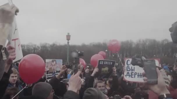 Санкт Петербург, Російська Федерація, 26 квітня 2017 року. Російська анти-корупція протест — стокове відео