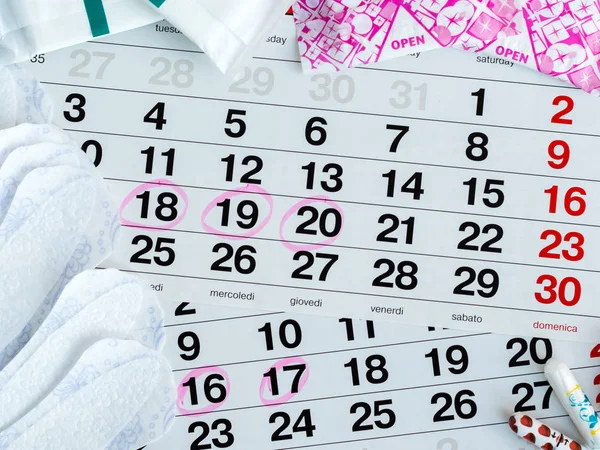 menstrual cycle on the calendar icon