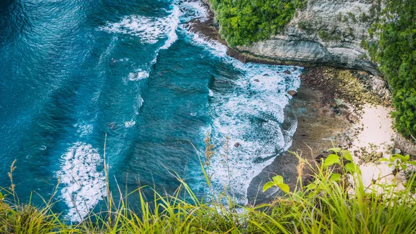 Paluang cliff auf der insel nusa penida, bali, indonesien — Stockfoto