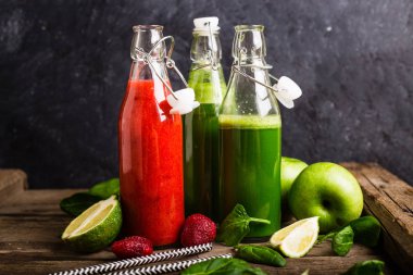 çilek ve ıspanak güler yüzlü