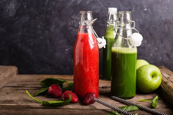 çilek ve ıspanak güler yüzlü