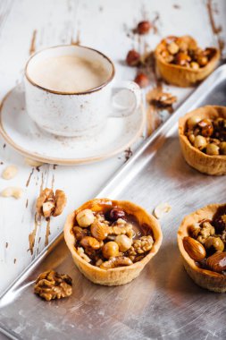 Fındıklı pasta, turta ve kahve