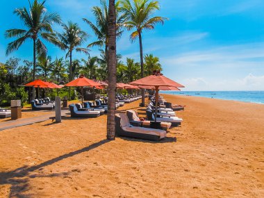 Bali, Endonezya - 14 Nisan 2014: Thr Beach St. Regis Resort görünüm