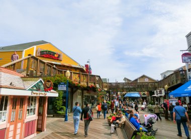 San Francisco, California, Amerika Birleşik Devletleri - 04 Mayıs 2016: Pier 39 fishermans wharf
