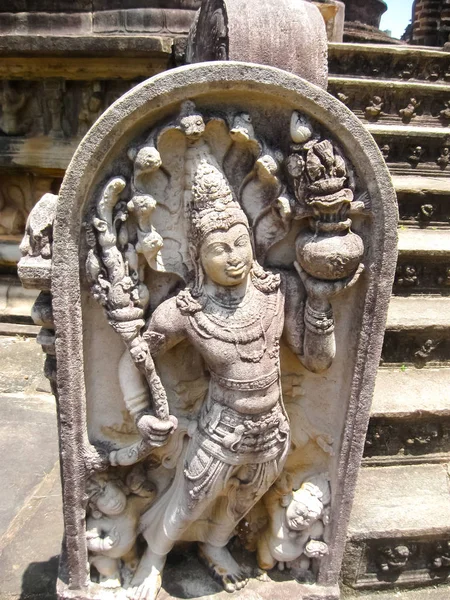 Die Skulptur im Polonnaruwa-Tempel - mittelalterliche Hauptstadt von Ceylon, UNESCO — Stockfoto