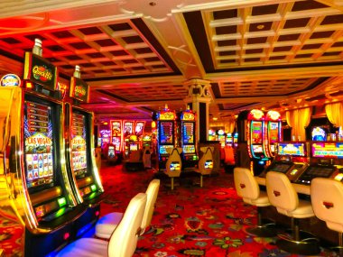 Las Vegas, Amerika Birleşik Devletleri - 06 Mayıs 2016: Slot makineleri Wynn Hotel and casino, Las Vegas, Amerika Birleşik Devletleri, 06 Mayıs 2016