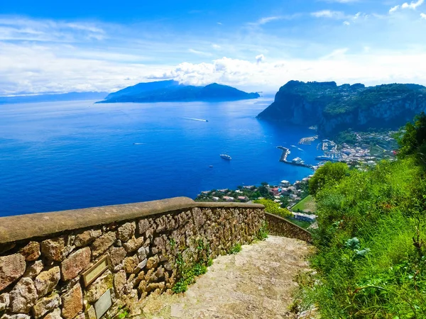 Die schöne Insel Capri — Stockfoto