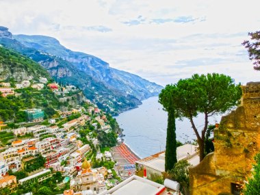 Positano, İtalya çarpıcı Amalfi Sahili boyunca.