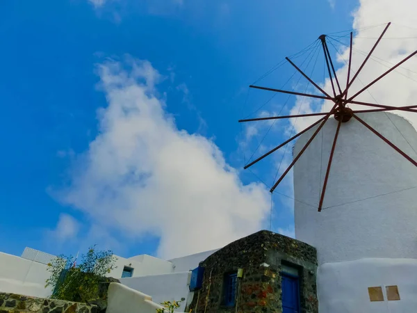 在伊亚 希腊最美丽的圣托里尼岛村庄欣赏 — 图库照片