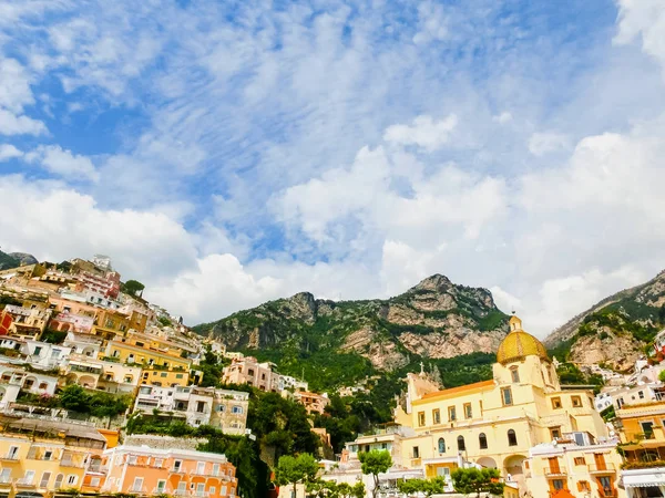Positano, İtalya çarpıcı Amalfi Sahili boyunca.