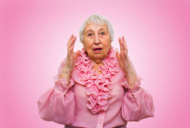 Yaşlı kadın şaşırttı