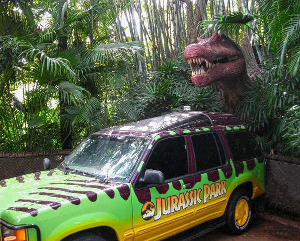 Orlando, Amerikas förenta stater - 02 januari 2014: dinosaurie trail på Universal Studios Florida theme park. — Stockfoto