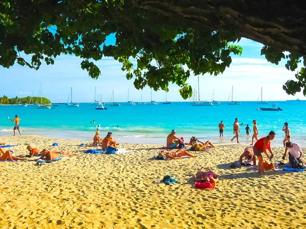 Сен Франсуа Гваделупа Лютого 2013 Люди Відпочиває Анс Шампанське Пляж — стокове фото