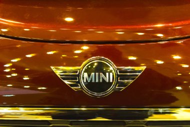 Vilnius, Litvanya - 01 Ocak 2017: Mini Cooper Alışveriş Merkezi'nde Gedimino 9 görücüye Clubman