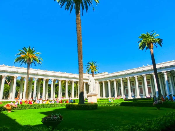 Die aussenansicht von basilikum von st. paul at rom, italien — Stockfoto