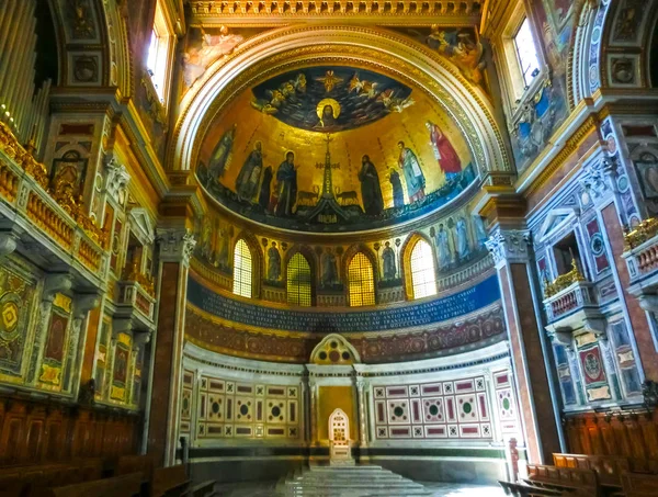 로마, 이탈리아-2015 년 9 월 10 일: 대성당 산 조반니 인 라테라노 대 성전, 로마 — 스톡 사진