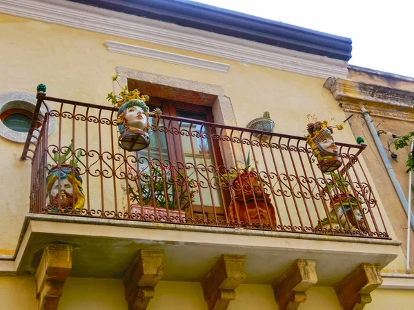 Beautiful balcony in Italy — Stock Photo, Image