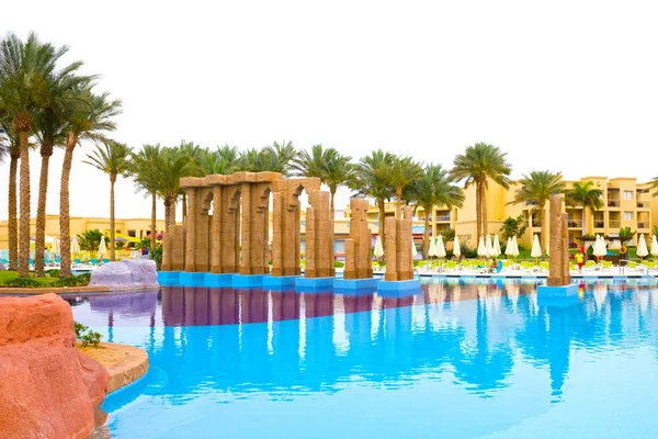 Sharm El Sheikh, Egypt - April 13, 2017: The luxury five star hotel RIXOS SEAGATE SHARM — Stock Photo, Image