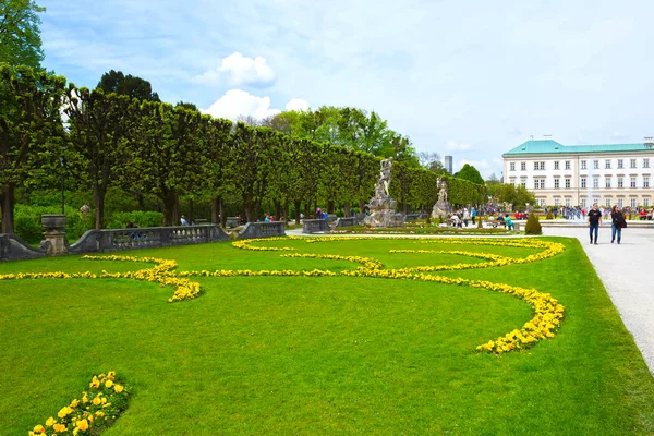 ザルツブルク, オーストリア - 2017 年 5 月 1 日: ザルツブルクのミラベル庭園の一部 — ストック写真