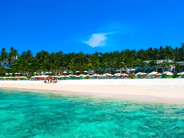 Прекрасний пляж на справжній тропічний острів Кох Рача Яй — стокове фото