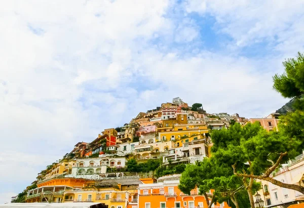 Positano, Itália, ao longo da deslumbrante Costa Amalfitana . — Fotografia de Stock