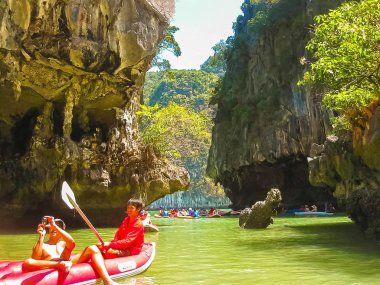Kano gezisi için Tayland'daki Phang Nga Milli Parkı