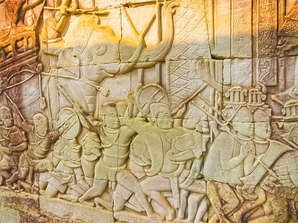 Het detail van de stenen beelden in Angkor Wat, Cambodia. — Stockfoto