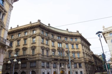 Ev İtalya, Avrupa, Milan, eski mimari cephe