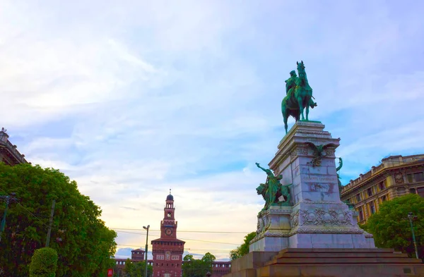 Monumento a Giuseppe Garibaldi en Milán, Italia. — Foto de Stock