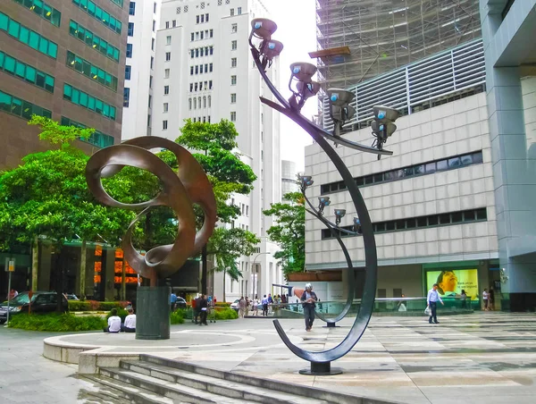 Singapure - 24 Aralık 2008: Singapur finans bölgesine de insanlar. Çekim sonrası içinde bulanık görüntü